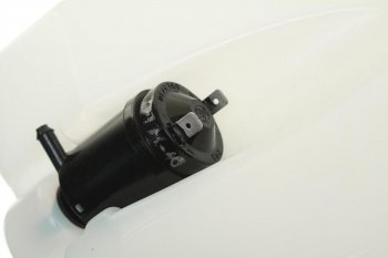 1 489 р. Бачок омывателя КАМАЗ,МАЗ,НЕФАЗ-5299 в сборе (1 мотор) 5л 24V КЗАЭ КЗАЭ 129.5208000  с доставкой в г. Пермь. Увеличить фотографию 3