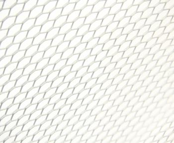 559 р. Решетка радиатора сетка (серебро) 100х25см (соты) GRILLE TUNING GRILLE TUNING 100х25 (соты) silver  с доставкой в г. Пермь. Увеличить фотографию 1