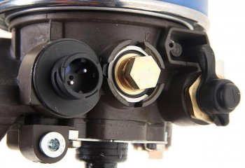 44 099 р. Осушитель воздуха DAF MERCEDES Actros (12бар.,с отопителем,с штуцером подкачки) в сборе KNORR-BREMSE KNORR-BREMSE la9034  с доставкой в г. Пермь. Увеличить фотографию 4
