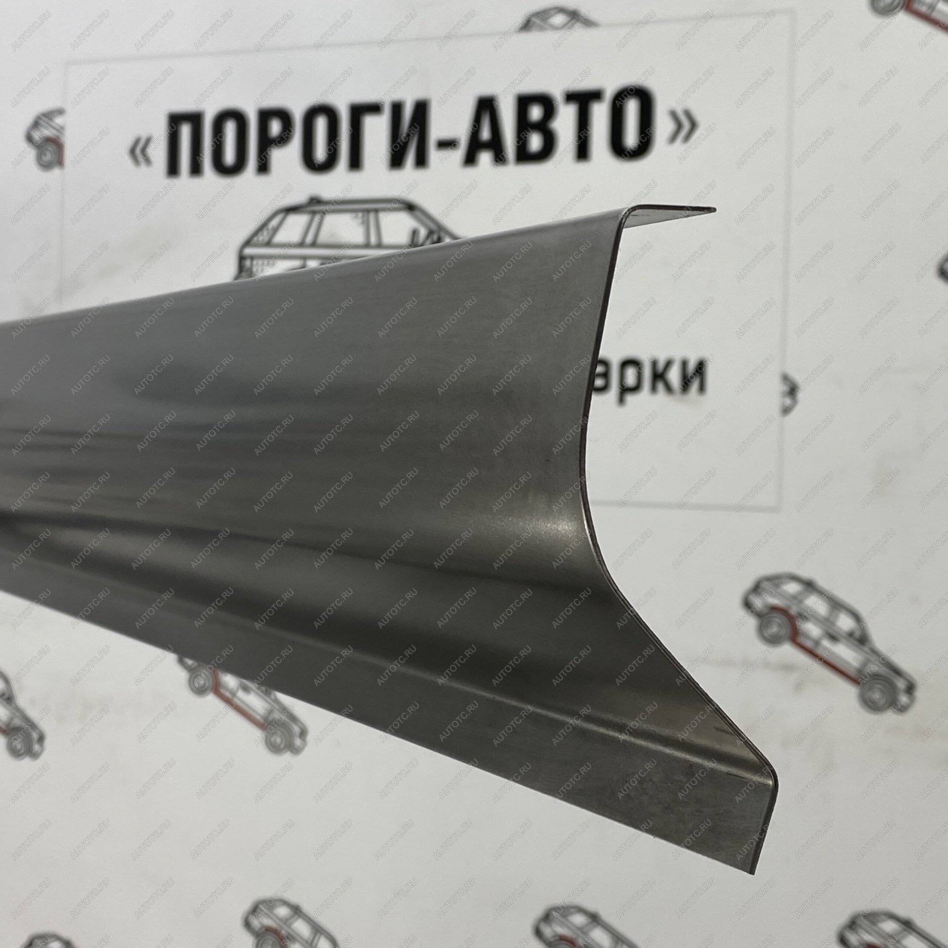 1 989 р. Правый порог (Ремкомплект) Пороги-Авто  Toyota Crown  S150 (1995-2001) седан дорестайлинг, седан рестайлинг (холоднокатаная сталь 1 мм)  с доставкой в г. Пермь