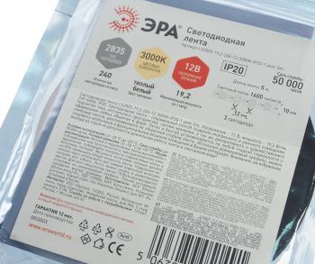 1 289 р. Лента светодиодная гибкая 19.2W 5м IP20 12V теплый белый ЭРА ЭРА ls2835 -19,2-240-12-3000k-ip20  с доставкой в г. Пермь. Увеличить фотографию 3