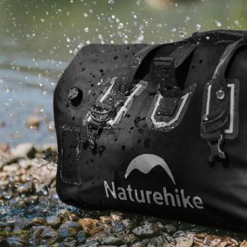 6 849 р. Гермосумка Naturehike 40 л ПВХ (черная)  cnk2450xb015-40b  с доставкой в г. Пермь. Увеличить фотографию 9
