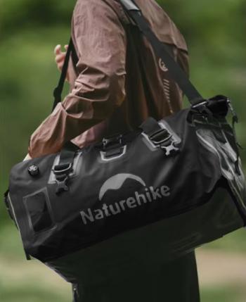 7 649 р. Гермосумка Naturehike 60 л ПВХ (черная)  cnk2450xb015-60b  с доставкой в г. Пермь. Увеличить фотографию 9