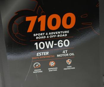 6 899 р. Масло моторное 7100 4T 10W60 синт.4л MOTUL MOTUL 113206  с доставкой в г. Пермь. Увеличить фотографию 2