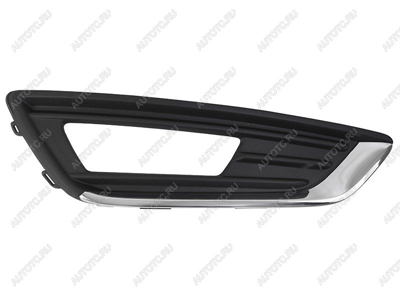 479 р. Правая оправа ПТФ SAT Ford Focus 3 универсал рестайлинг (2014-2019) (молдинг хром)  с доставкой в г. Пермь