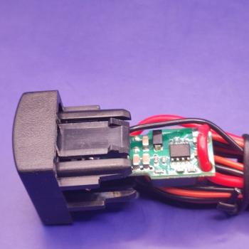 969 р. USB зарядное устройство Granta Kalina2 Datsun Priora подходит для Apple,Samsung АПЭЛ 2039546130092  с доставкой в г. Пермь. Увеличить фотографию 4