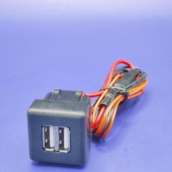 969 р. USB автомобильное зарядное устройство Lada 2110, 2111, 2112 АПЭЛ 2039548905926  с доставкой в г. Пермь. Увеличить фотографию 5