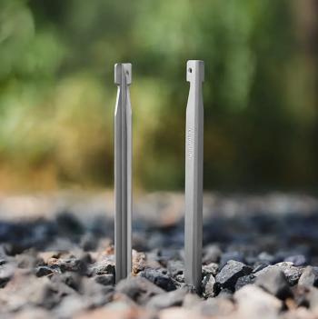 1 159 р. Колышки Naturehike алюминиевые (8 шт.) 20 см, серебристые, V-образные  cnk2300zp016-sl  с доставкой в г. Пермь. Увеличить фотографию 4