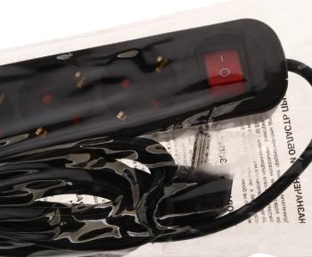 999 р. Удлинитель сетевой 5м 6А 3500Вт 5 гнезд + 2 USB с заземлением черный REXANT REXANT 13-4042  с доставкой в г. Пермь. Увеличить фотографию 3