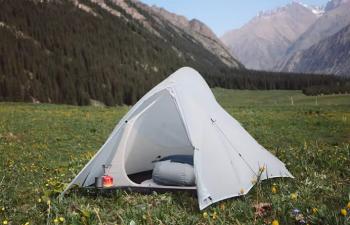 23 449 р. Палатка Naturehike Cloud Up tents UL Si 2-местная, алюминиевый каркас, серая  cnk2450ws017-g2  с доставкой в г. Пермь. Увеличить фотографию 7