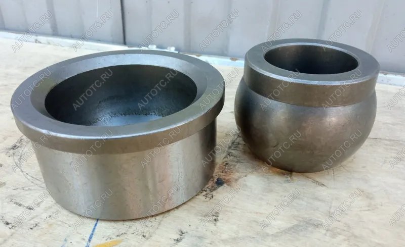 1 839 р. Втулка (яблоко) бруса отвала SD16 большая SHANTUI 16y-80-3000614y-82-00016  с доставкой в г. Пермь
