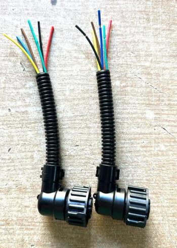 479 р. Фишка фонаря стоп сигналов J6 (разъем 6 контактов) FAW 3716015-3716020-jack  с доставкой в г. Пермь. Увеличить фотографию 1