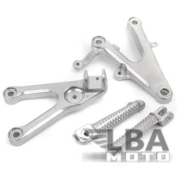 Подножки передние с кронштейнами для мотоцикла Yamaha YZF-R6 03-05  пм-00007898