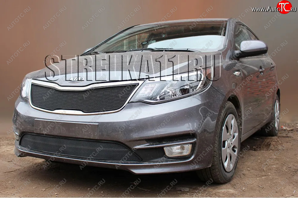 2 899 р. Защитная сетка в бампер (низ, ячейка 3х7 мм) Alfeco Стандарт KIA Rio 3 QB хэтчбек 5 дв. рестайлинг (2015-2017) (Чёрная)  с доставкой в г. Пермь