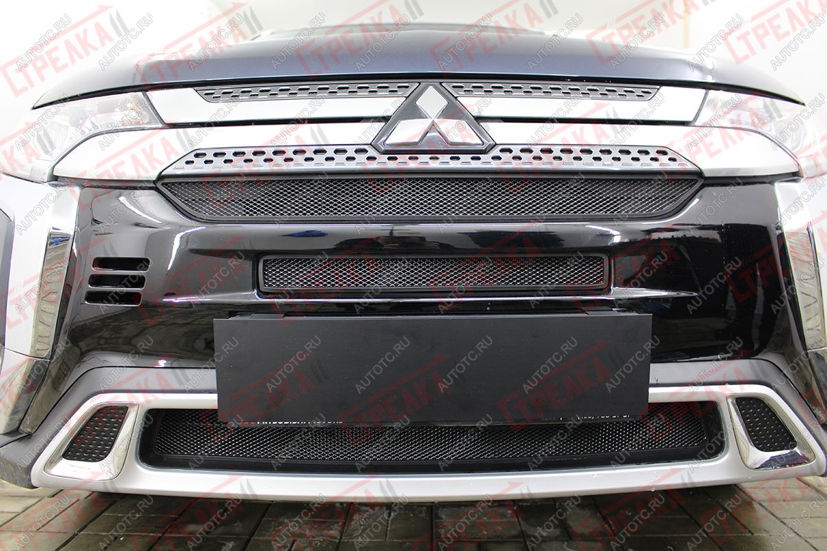 7 349 р. Защита радиатора (3 части с парктроником) Стрелка11 Стандарт Mitsubishi Outlander GF 3-ий рестайлинг (2018-2022) (черная)  с доставкой в г. Пермь
