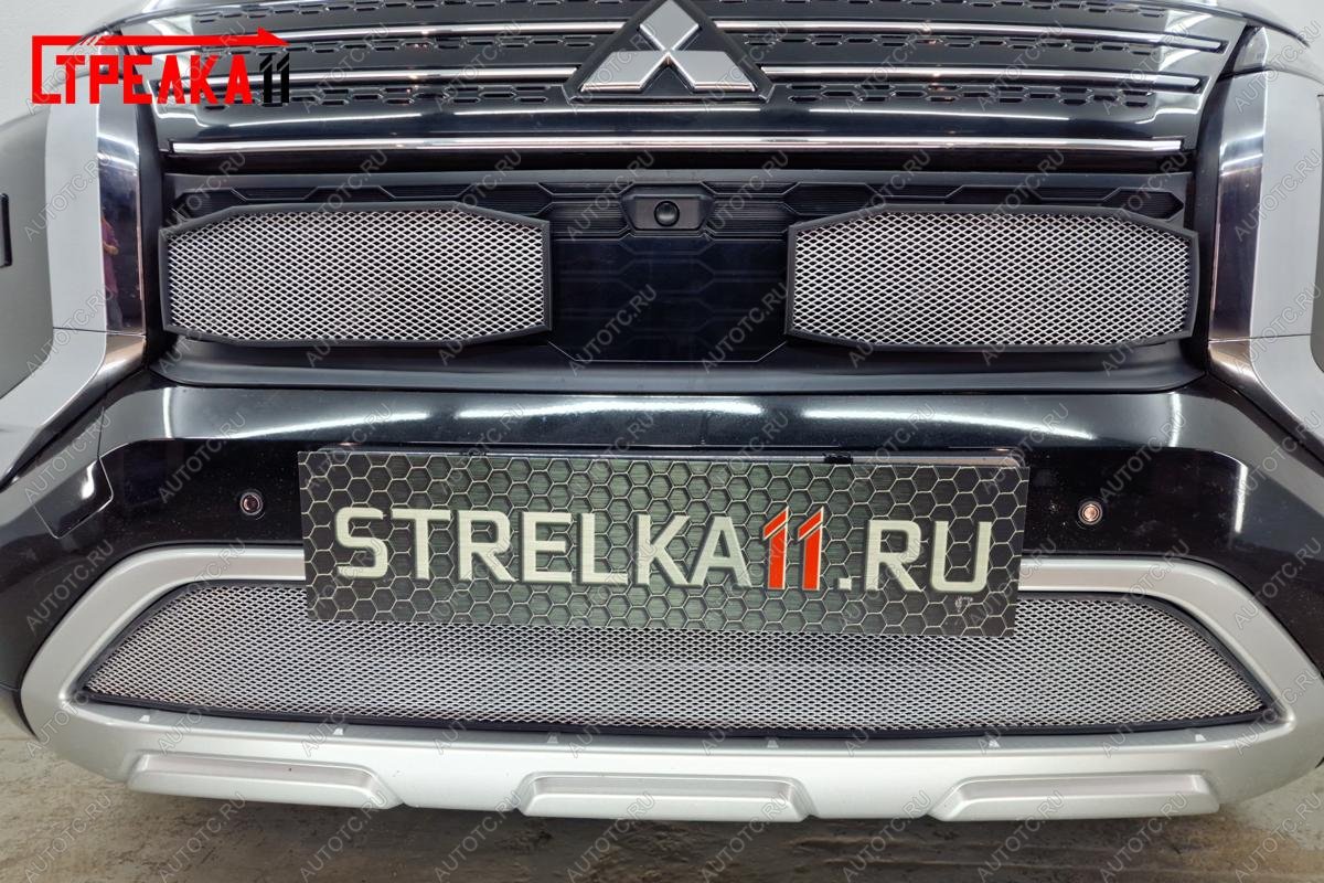 3 389 р.  Защита радиатора (верх 2 части) Стрелка11 Стандарт  Mitsubishi Outlander  GN (2021-2025) (хром)  с доставкой в г. Пермь