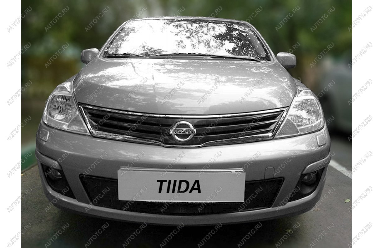 2 999 р. Защита радиатора Стрелка11 Стандарт  Nissan Tiida  1 хэтчбек (2010-2014) C11 рестайлинг (черная)  с доставкой в г. Пермь
