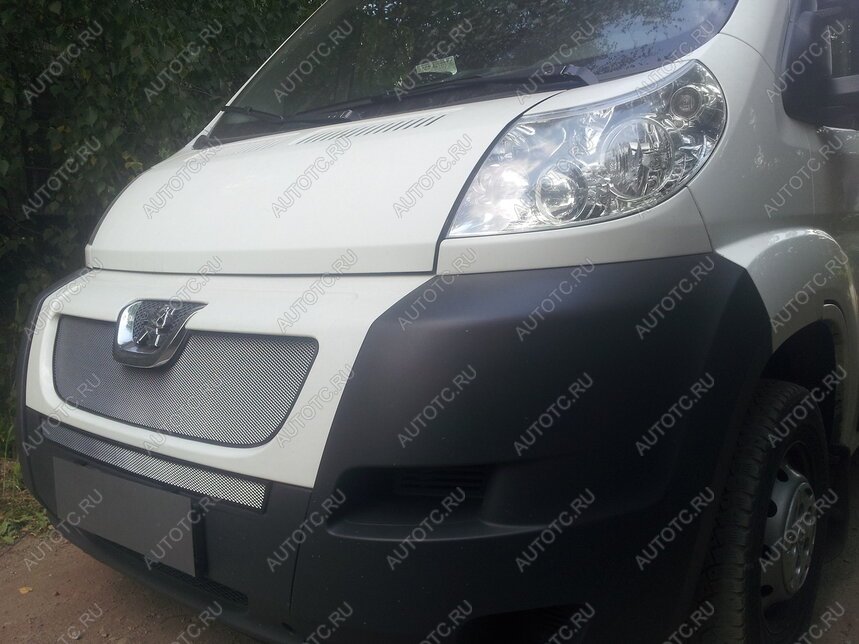 2 799 р. Защита радиатора (середина) Стрелка11 Стандарт  Peugeot Boxer  250 (2006-2014) (хром)  с доставкой в г. Пермь