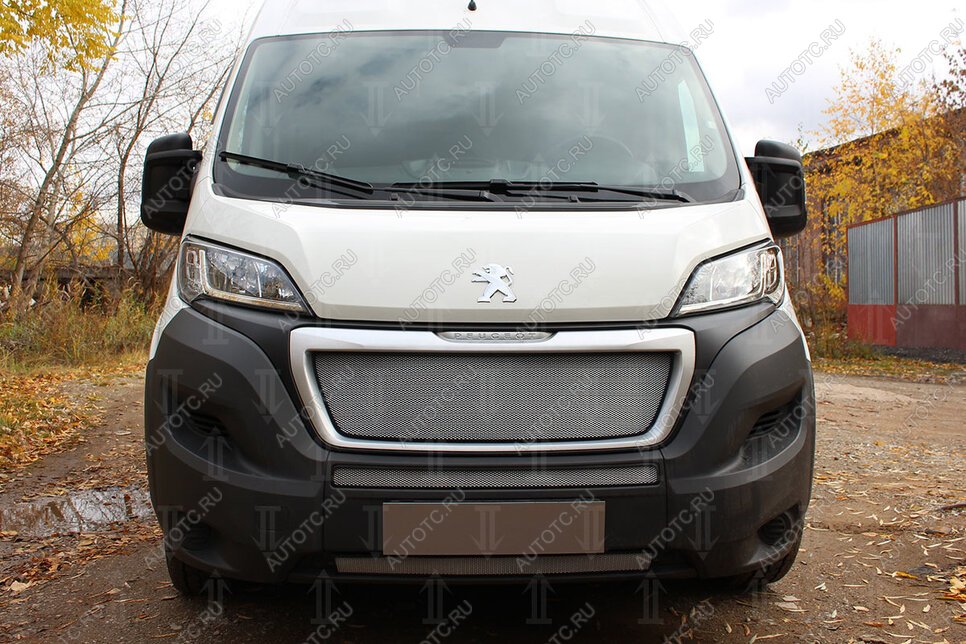 4 099 р. Защита радиатора (верх) Стрелка11 Стандарт  Peugeot Boxer  290 (2014-2025) (хром)  с доставкой в г. Пермь