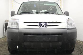 3 079 р. Защита радиатора (низ) Стрелка11 Стандарт  Peugeot Partner ( M49/M59,  B9) (2002-2012) рестайлинг, дорестайлинг (черная)  с доставкой в г. Пермь. Увеличить фотографию 2