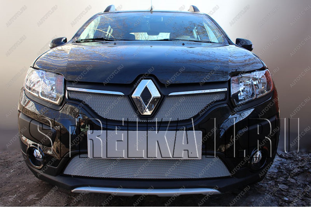 3 179 р. Защита радиатора Стрелка11 Стандарт Renault Sandero (B8) дорестайлинг (2014-2018) (хром)  с доставкой в г. Пермь