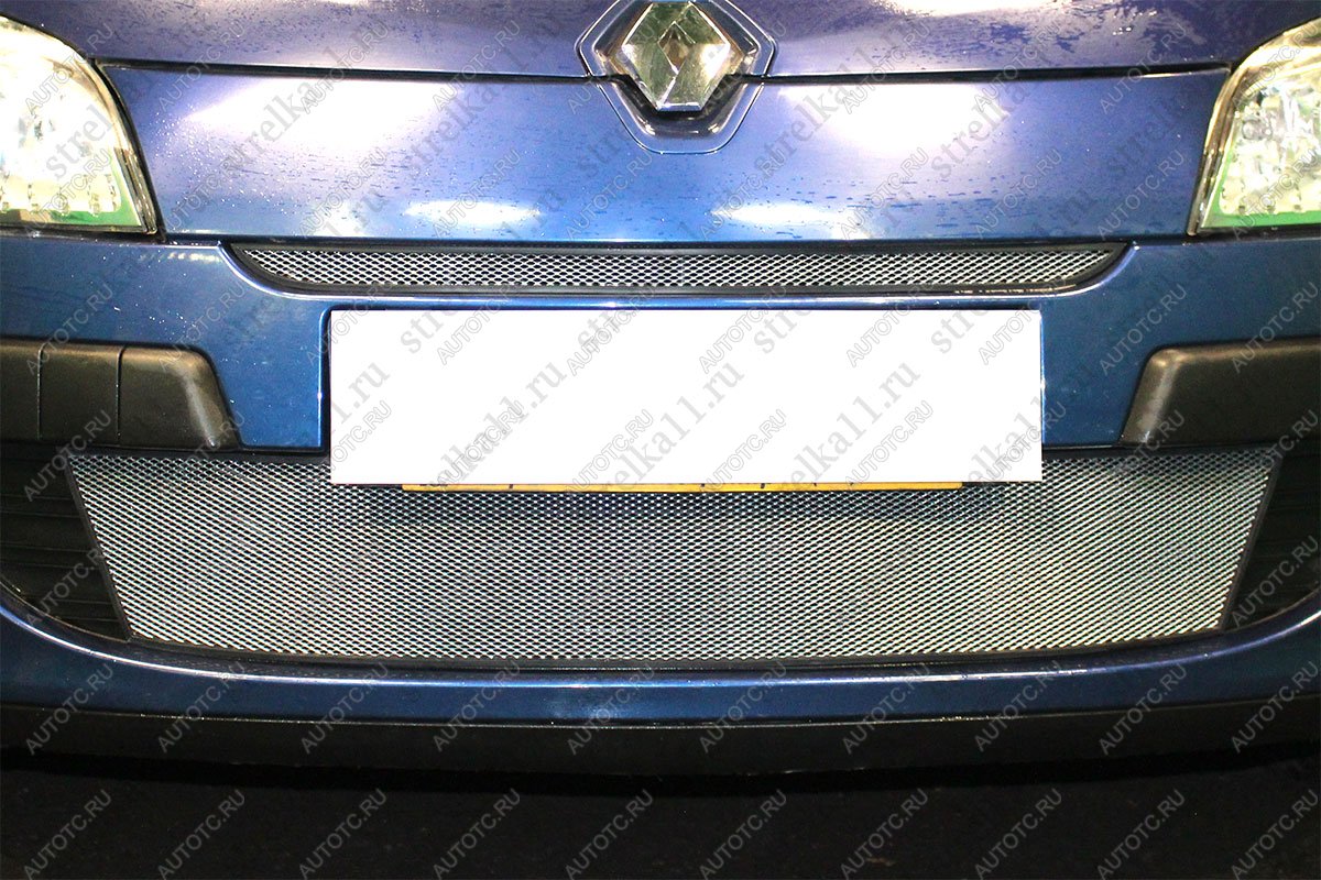 3 079 р. Защита радиатора (низ) Стандарт  Renault Megane  седан (2008-2012)  дорестайлинг (хром)  с доставкой в г. Пермь
