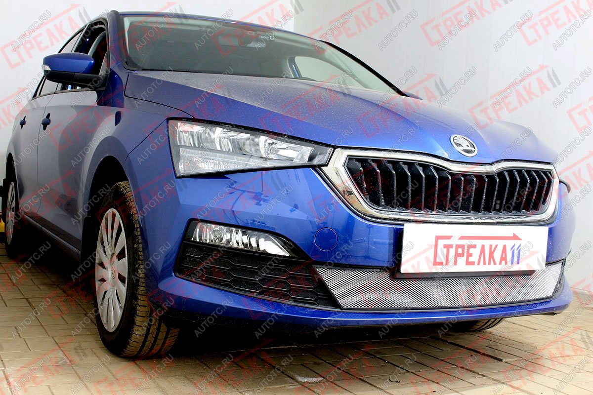 3 099 р. Защита радиатора (низ с парктроником) Стрелка11 Стандарт  Skoda Rapid  MK2 (2019-2025) (хром)  с доставкой в г. Пермь