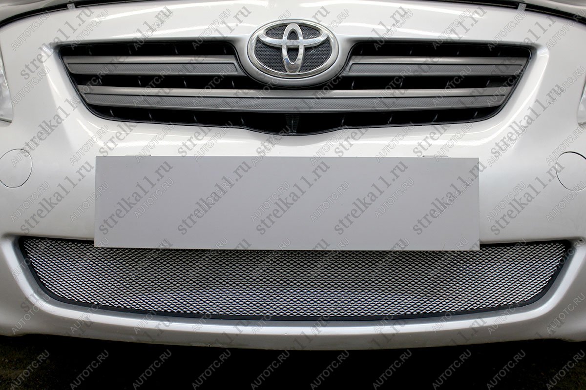 3 099 р. Защита радиатора Стрелка11 Стандарт  Toyota Corolla  E150 (2006-2010) седан дорестайлинг (хром)  с доставкой в г. Пермь