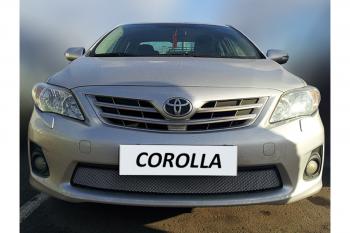 2 899 р.  Защита радиатора Стрелка11 Стандарт Toyota Corolla E140 седан рестайлинг (2009-2013) (черная)  с доставкой в г. Пермь. Увеличить фотографию 2
