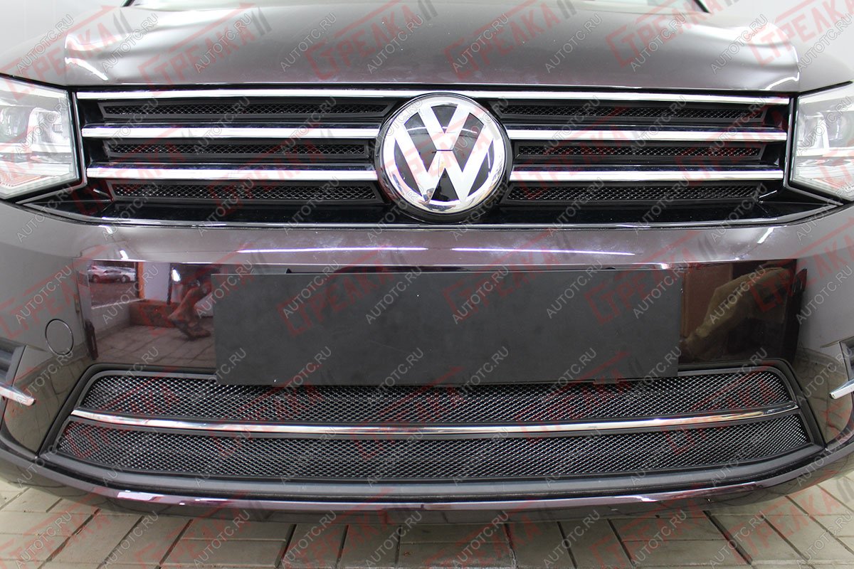 4 499 р. Защита радиатора (низ 2 части) Стрелка11 Стандарт  Volkswagen Caddy  2K (2015-2020) рестайлинг (черная)  с доставкой в г. Пермь