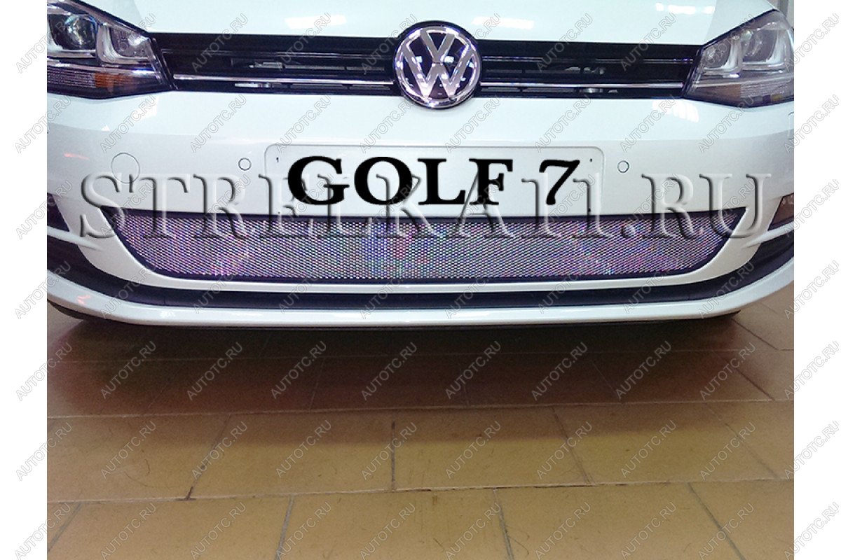 3 149 р. Защита радиатора Стрелка11 Стандарт  Volkswagen Golf  7 (2012-2017) дорестайлинг, хэтчбэк 5 дв. (хром)  с доставкой в г. Пермь