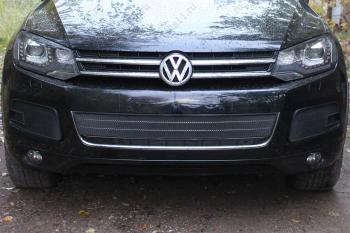 Защита радиатора (боковая 2 части) Стрелка11 Стандарт Volkswagen Touareg  2 NF (2010-2014) дорестайлинг (черная)