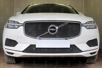 4 099 р.  Защита радиатора (Momentum) (верх 2 части) Стрелка11 Стандарт Volvo XC60 (2017-2022) (черная)  с доставкой в г. Пермь. Увеличить фотографию 2