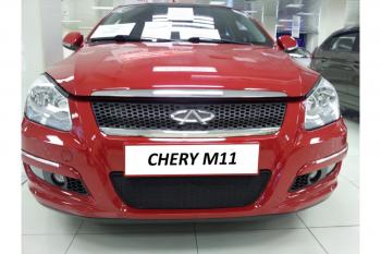 Зимняя заглушка решетки радиатор (низ с парктроником) Стрелка11 Chery M11 A3 хэтчбэк (2008-2017) (черная)