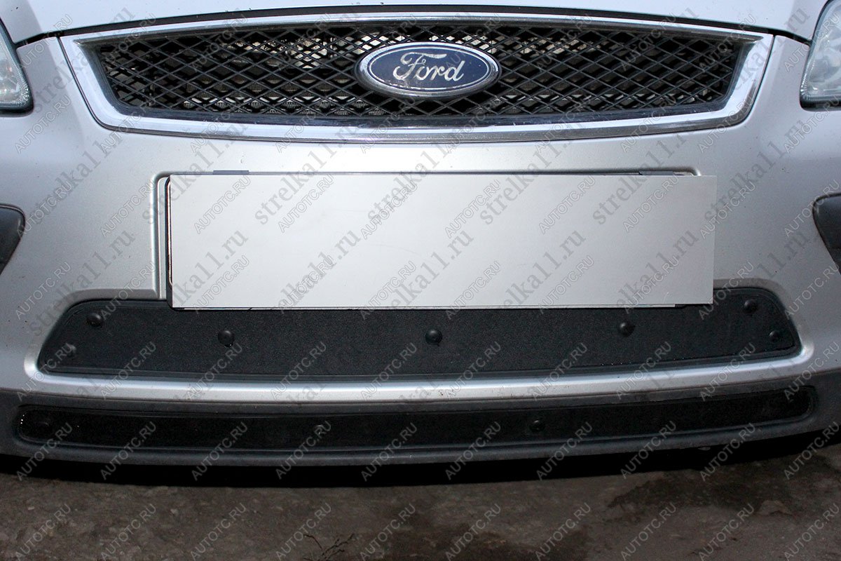 759 р. Зимняя заглушка решетки радиатора (2 части) Стрелка11 Ford Focus 2 универсал дорестайлинг (2004-2008) (черная)  с доставкой в г. Пермь