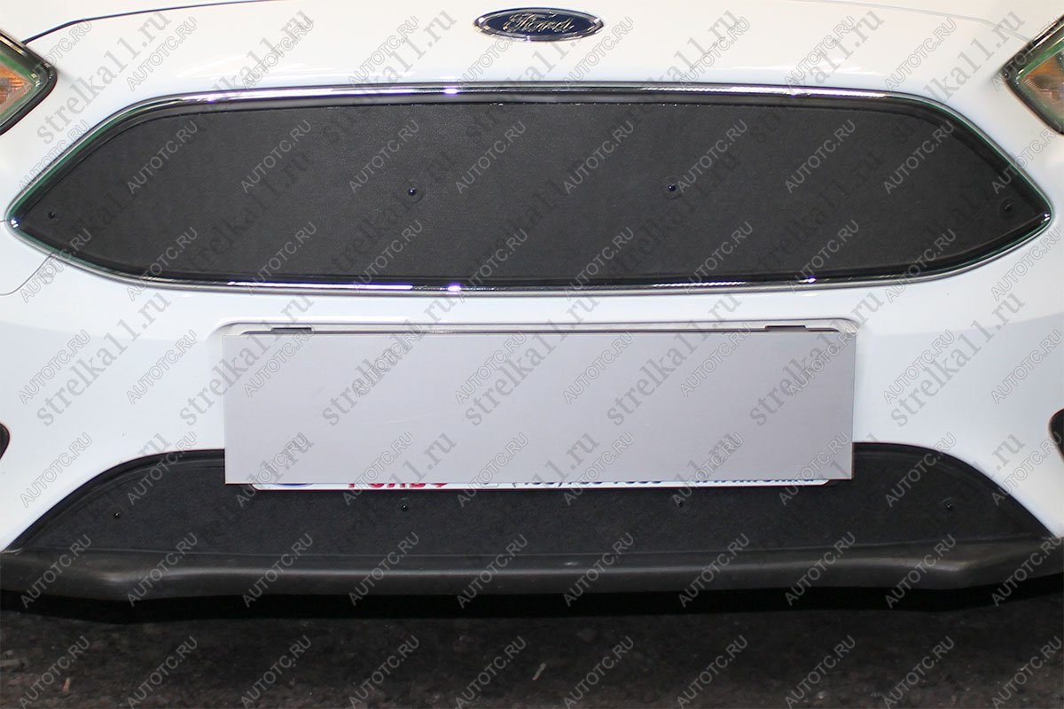 759 р. Зимняя заглушка решетки радиатора (низ) Стрелка11 Ford Focus 3 хэтчбэк рестайлинг (2014-2019) (черная)  с доставкой в г. Пермь