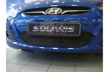 Зимняя заглушка решетки радиатора Стрелка11 Hyundai Solaris RBr седан дорестайлинг (2010-2014) (черная)