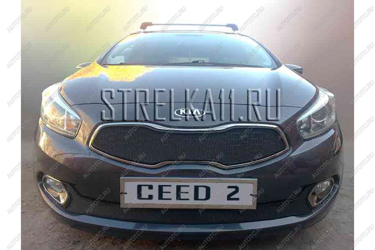 759 р. Зимняя заглушка решетки радиатора (низ) Стрелка11 KIA Ceed 2 JD дорестайлинг, хэтчбэк (2012-2015) (черная)  с доставкой в г. Пермь