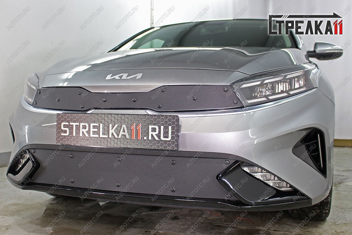 759 р. Зимняя заглушка решетки радиатора (верх) Стрелка11  KIA Cerato  4 BD (2021-2025) рестайлинг седан (черная)  с доставкой в г. Пермь