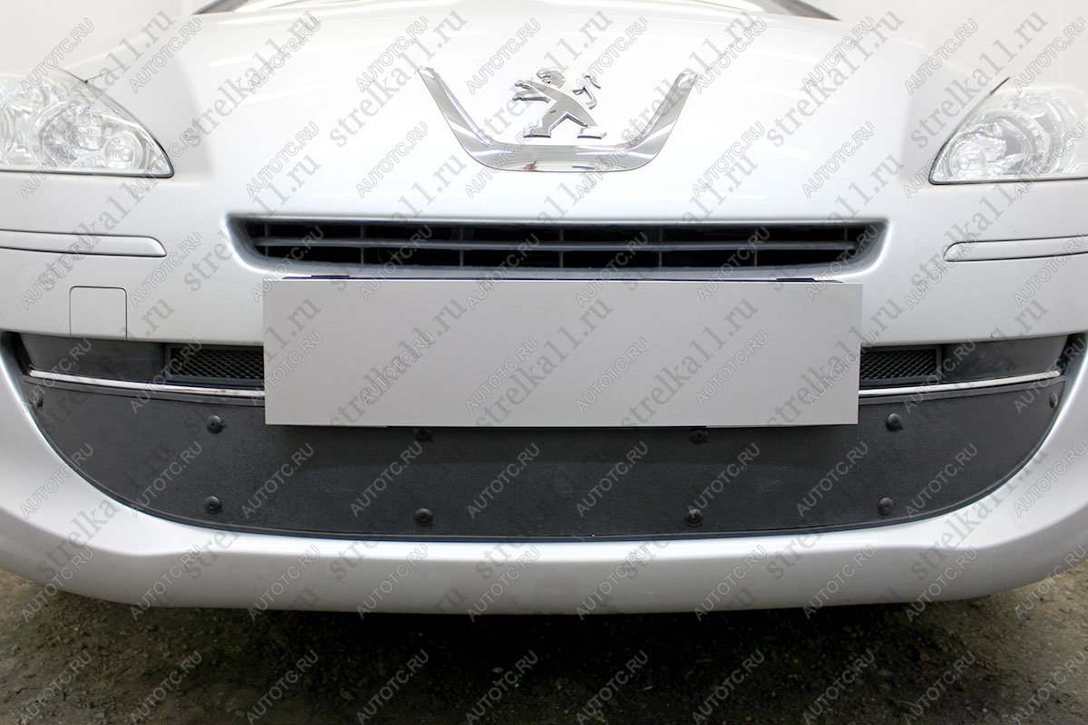 759 р. Зимняя заглушка решетки радиатора (3 части) Стрелка11  Peugeot 408 (2010-2017)  дорестайлинг (черная)  с доставкой в г. Пермь