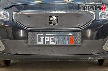 Зимняя заглушка решетки радиатора (низ) Стрелка11 Peugeot 408 (2015-2022) рестайлинг (черная)