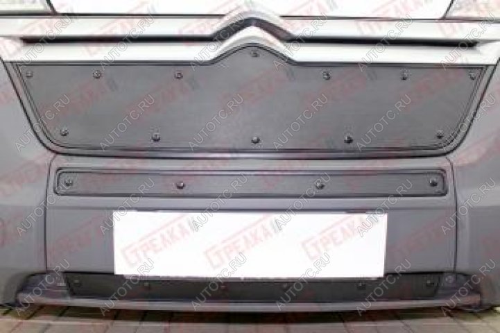 1 099 р. Зимняя заглушка решетки радиатора (2 части) Стрелка11  CITROEN Jumper  290 (2014-2022), Fiat Ducato  290 (2014-2025), Peugeot Boxer  290 (2014-2025) (черная)  с доставкой в г. Пермь