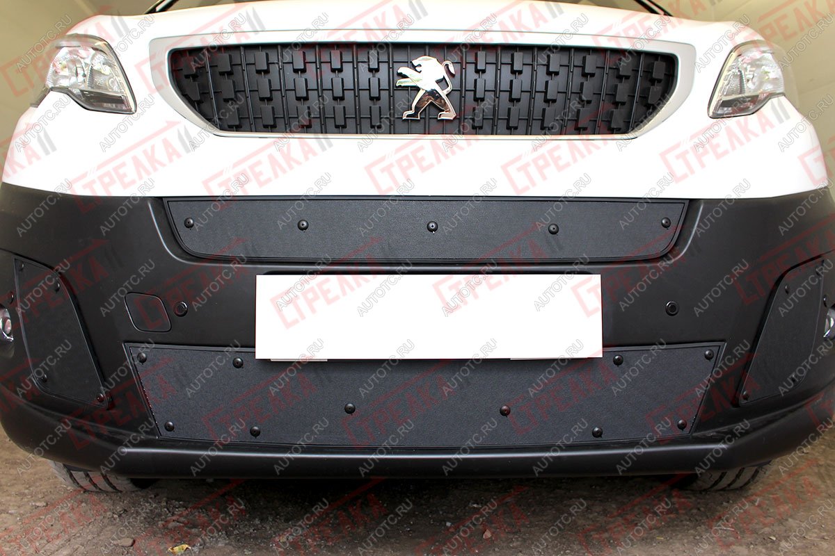 759 р. Зимняя заглушка решетки радиатора (низ) Стрелка11  Peugeot Expert  K0 (2016-2024) цельнометаллический фургон дорестайлинг (черная)  с доставкой в г. Пермь