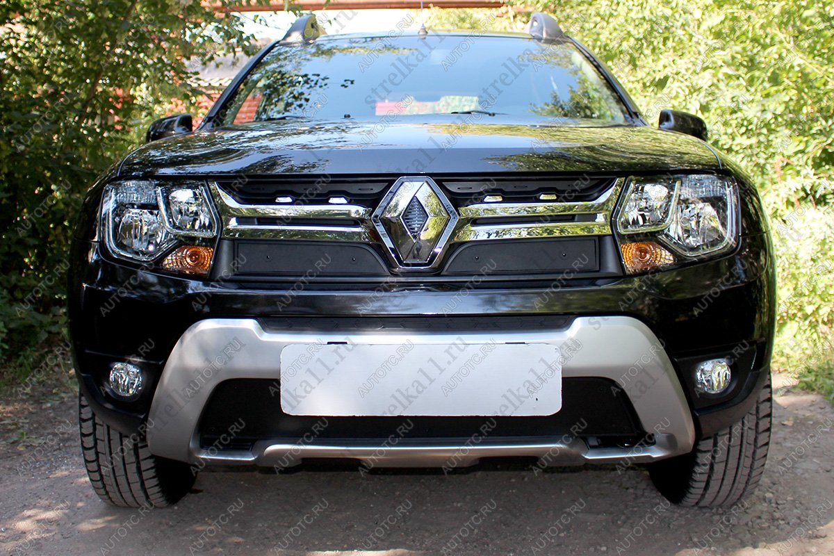 759 р. Зимняя заглушка решетки радиатора (низ) Стрелка11 Renault Duster HS рестайлинг (2015-2021) (черная)  с доставкой в г. Пермь