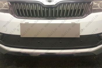 Зимняя заглушка решетки радиатора Стрелка11 Skoda Rapid ( NH1,  NH3) (2015-2020) хэтчбэк рестайлинг, рестайлинг лифтбэк (черная)