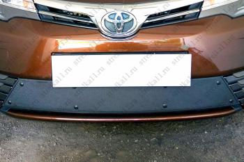 Зимняя заглушка решетки радиатора Стрелка11 Toyota Corolla E180 рестайлинг (2016-2019) (черная)