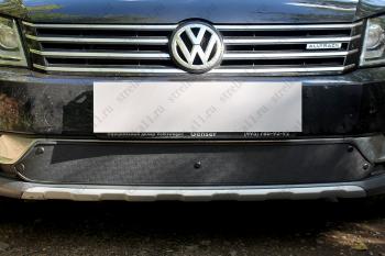 Зимняя заглушка решетки радиатора (AllTrack) Стрелка11 Volkswagen Passat B7 универсал (2010-2015) (черная)