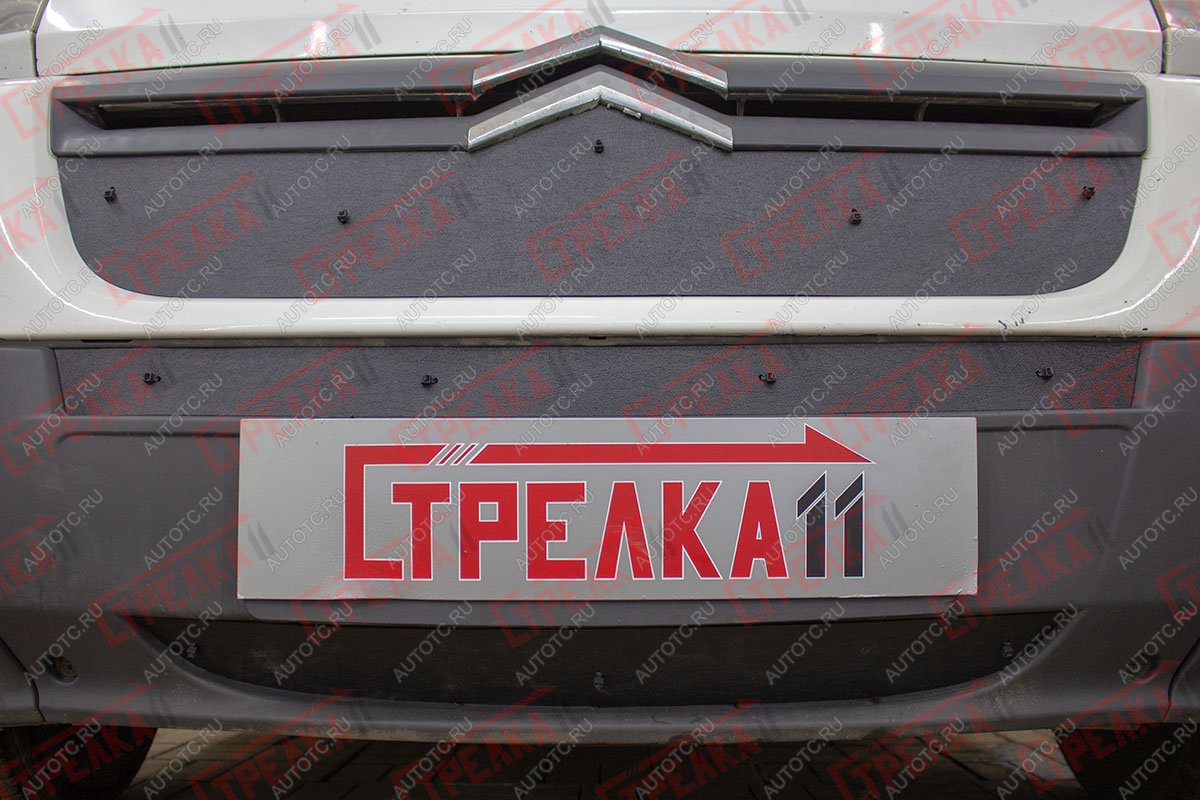 1 499 р. Зимняя защита на стяжке (верх) Стрелка11  CITROEN Jumper  250 (2006-2014) (черная)  с доставкой в г. Пермь