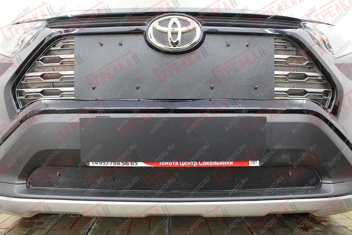 1 999 р. Зимняя защита на стяжке (верх) Стрелка11  Toyota RAV4  XA50 (2018-2025) 5 дв. дорестайлинг (черная)  с доставкой в г. Пермь