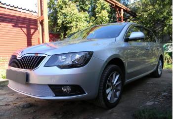 4 649 р. Защита радиатора Стрелка11 PREMIUM Skoda Superb (B6) 3T лифтбэк рестайлинг (2013-2015) (хром)  с доставкой в г. Пермь. Увеличить фотографию 2